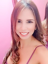 Latin single Dayana from Medellín, Colombia