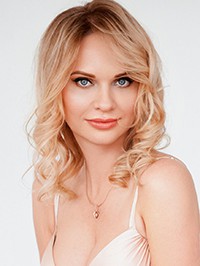 Ukrainian single woman Alla from Kiev