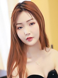 Asian woman SIhang from Bachuan, China