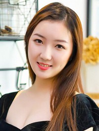 Asian woman Wen from Zoucheng, China