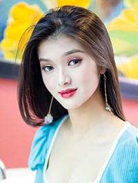 Asian woman Hongyu from Baile, China