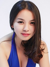 Asian single Yayan (Mia) from Hengzhou, China